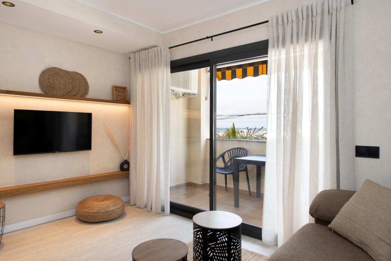 Apartamentos Marplana Кастельдефельс Экстерьер фото