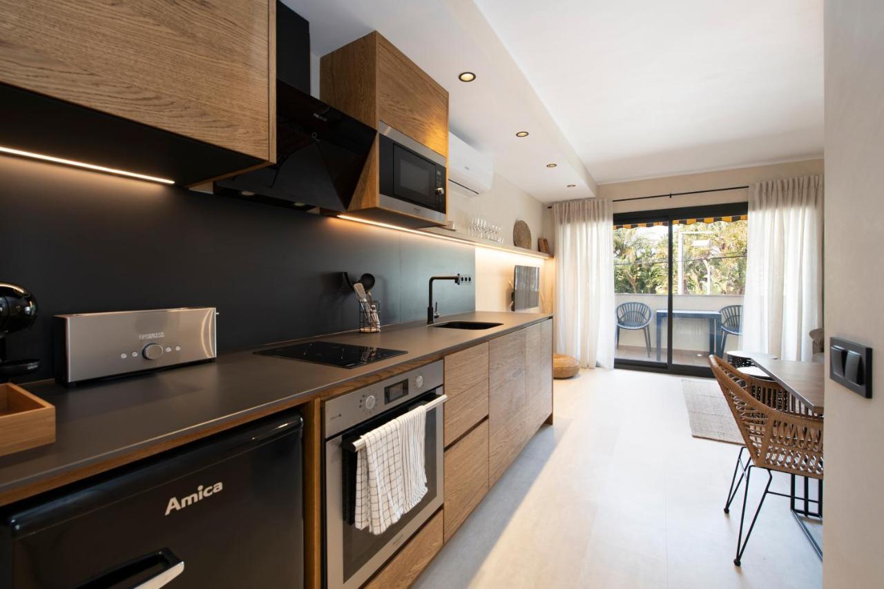 Apartamentos Marplana Кастельдефельс Экстерьер фото