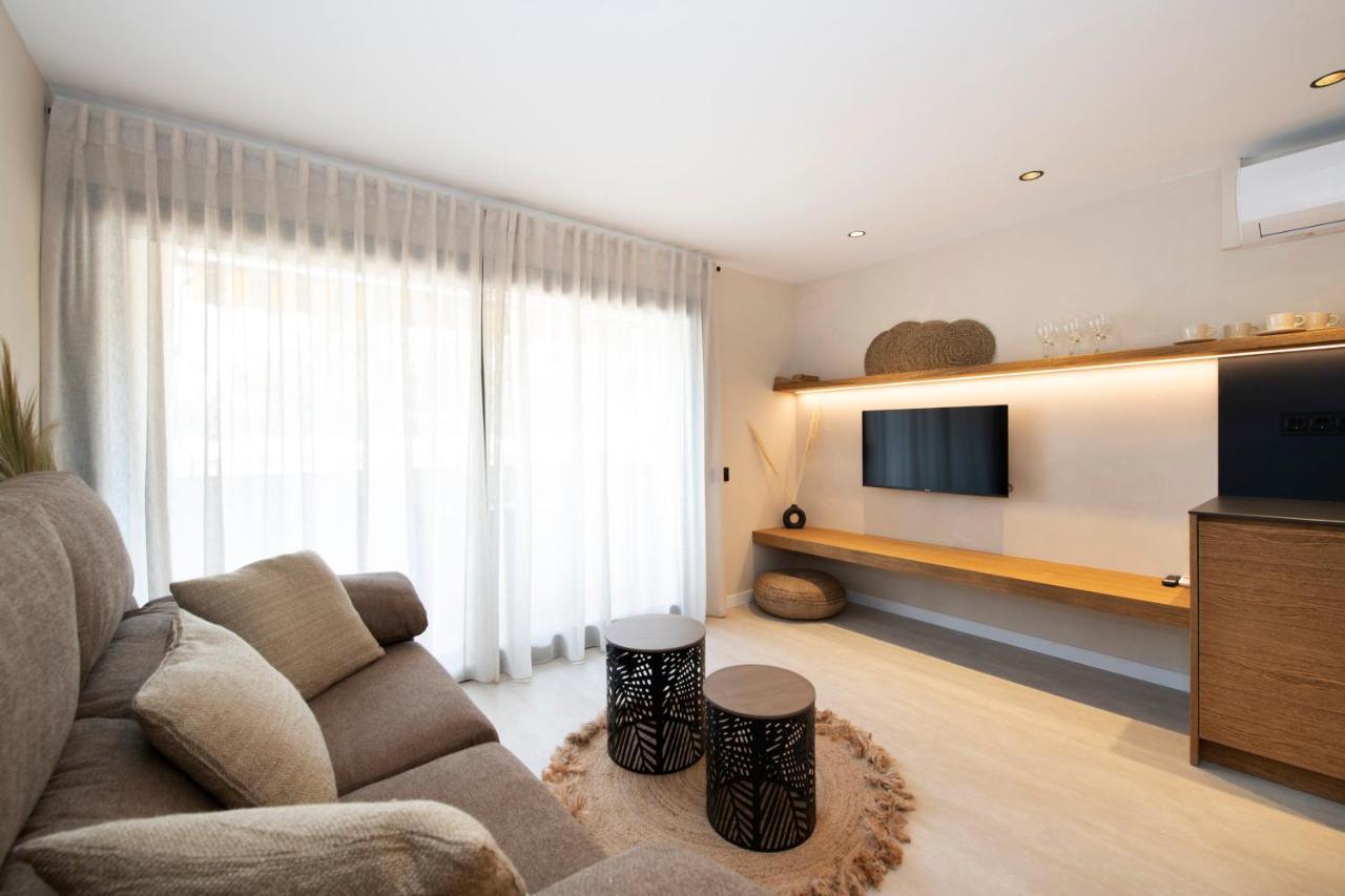 Apartamentos Marplana Кастельдефельс Экстерьер фото
