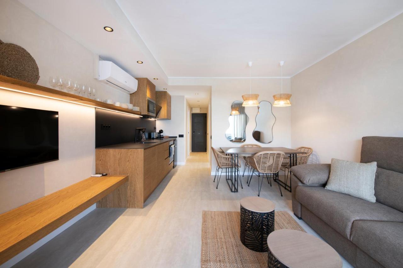 Apartamentos Marplana Кастельдефельс Экстерьер фото