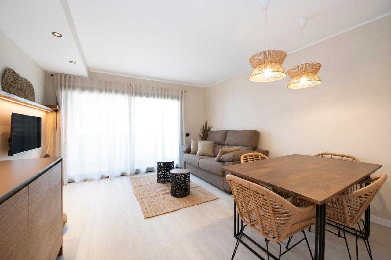 Apartamentos Marplana Кастельдефельс Экстерьер фото