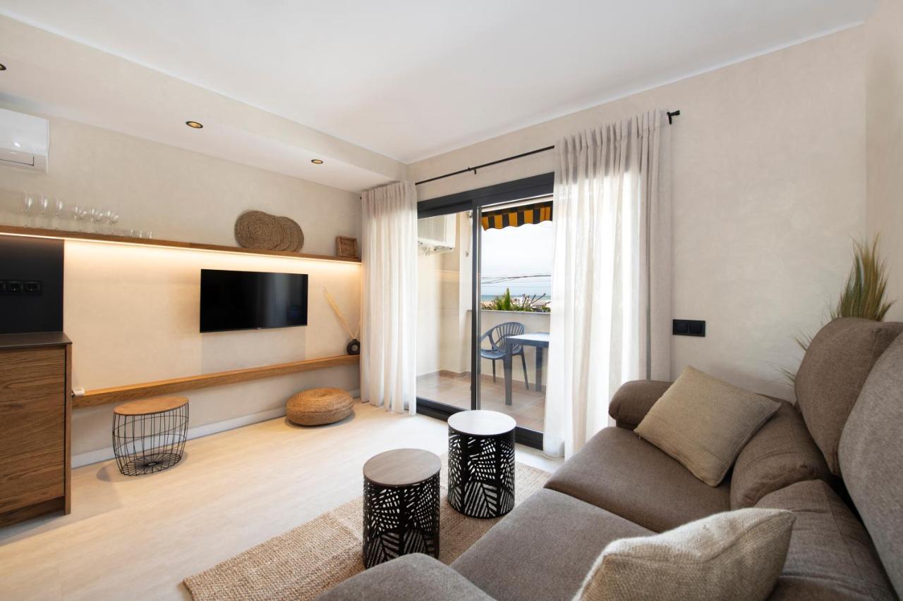 Apartamentos Marplana Кастельдефельс Экстерьер фото
