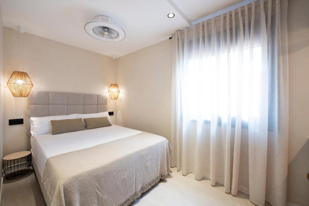 Apartamentos Marplana Кастельдефельс Экстерьер фото